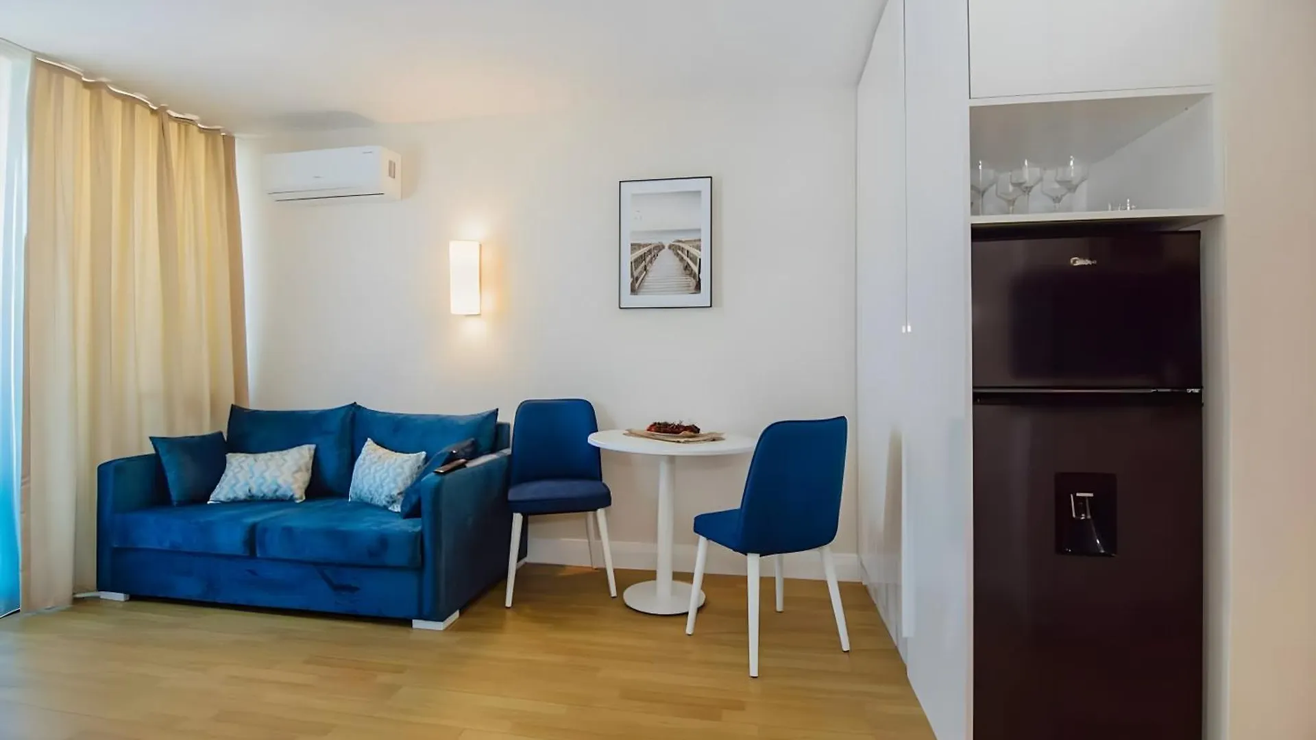 Panorama City Center Suite Sea View Batumi 5*,